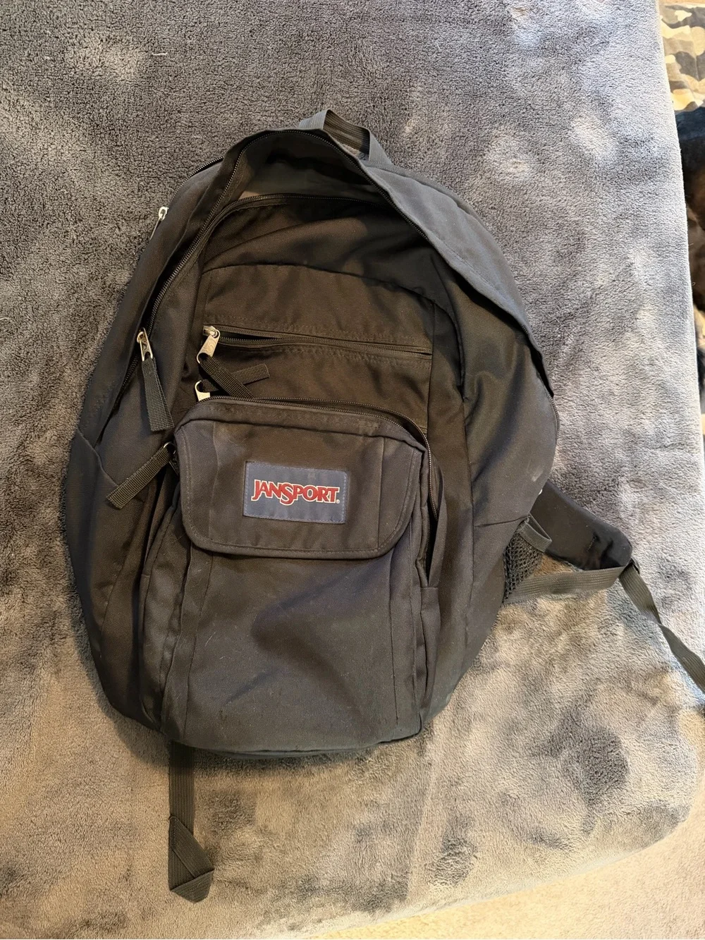JanSport Black Men's Backpack - Classic Daypack
